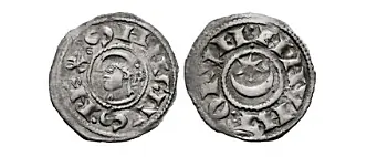 Coins of Medieval Spain - Sancho VII, the Strong (1194-1234). Dinero. Navarre. SANCIVS · REX. Bust to left. Rev. NAVARRORVM. Crescent and starry roundel. Bi. 0,82 g - Tauler & Fau > Auction 144 - 24 June 2024