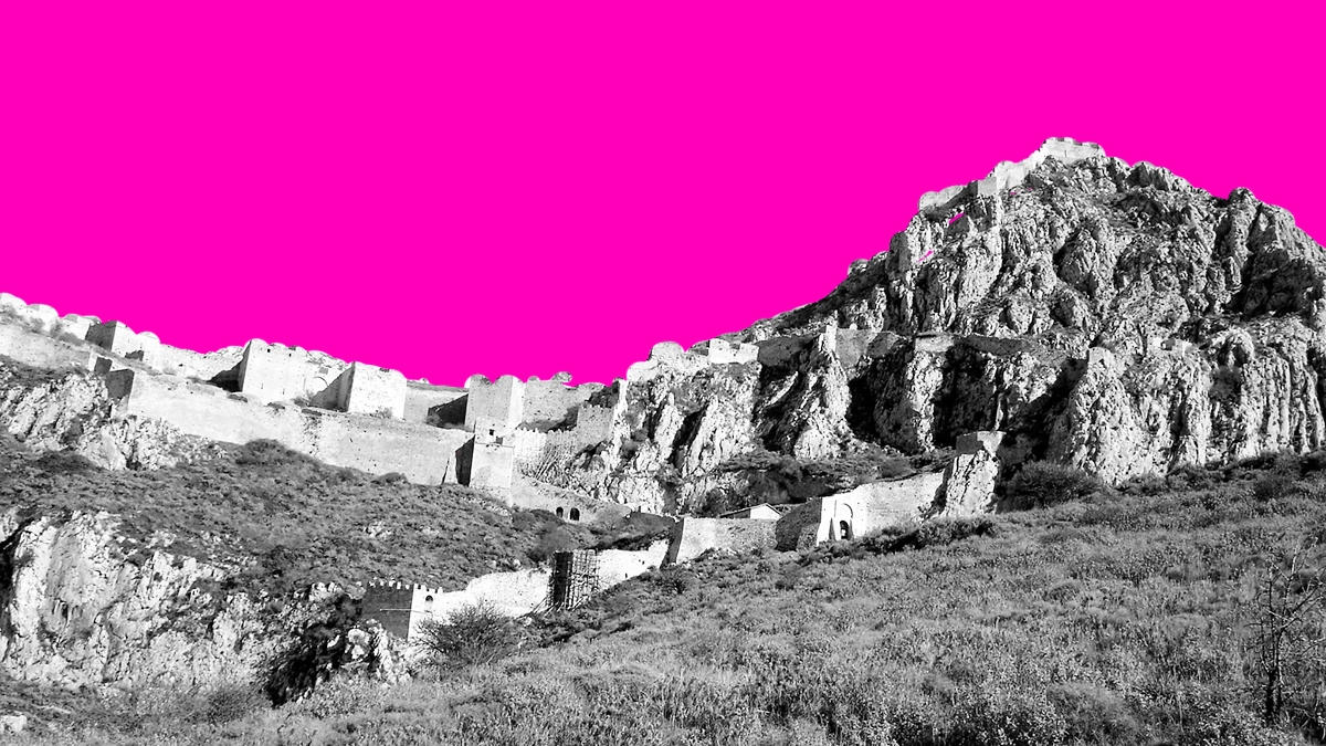 Mount Acrocorinth. Image: Doppelt lizenziert (Wikipedia) / CoinWeek.