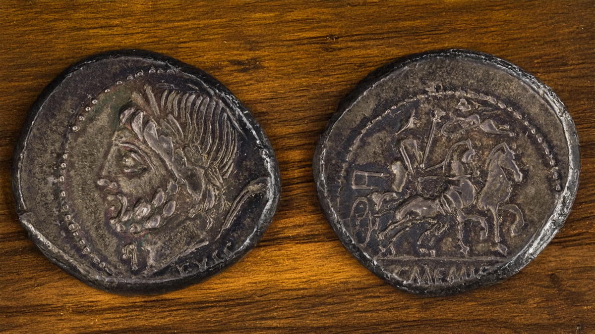 Figure 6. Denarius of Lucius and Caius Memmius, 87 BCE. RRC 349/1. ANS 1950.103.30. 