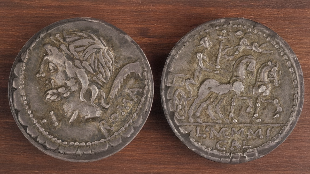 Figure 4. Denarius serratus of Lucius Memmius, 106 BCE. RRC 313/1b. ANS 1899.999.12. 