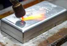 Dillon Gage Launches State-of-the-Art Bullion Production Facility With New Silver Bars AI Image of a 100oz silver bar